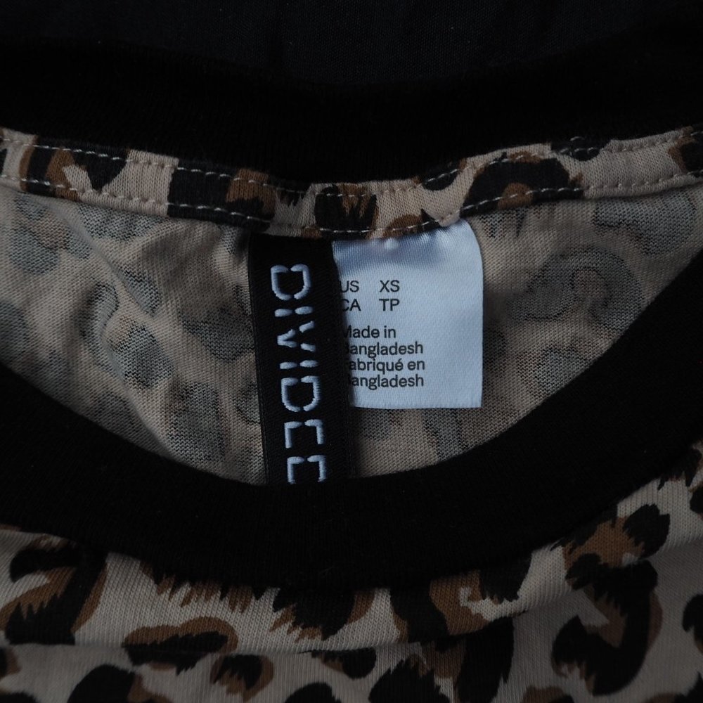 Leopard Print Muscle Tank - Picture 2 of 4